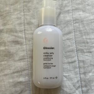 Glossier milky jelly cleanser 6 oz. Brand new.